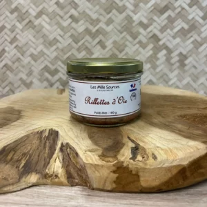 Rillette d’Oie 180 gr : viande d’oie fondante mijotée dans son bouillon parfumé. Un classique artisanal prêt à savourer.