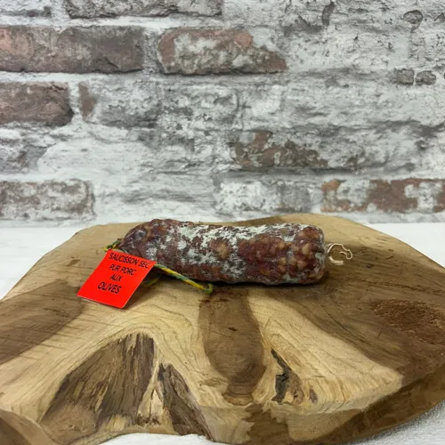 Saucisson aux Olives tranches et olives
