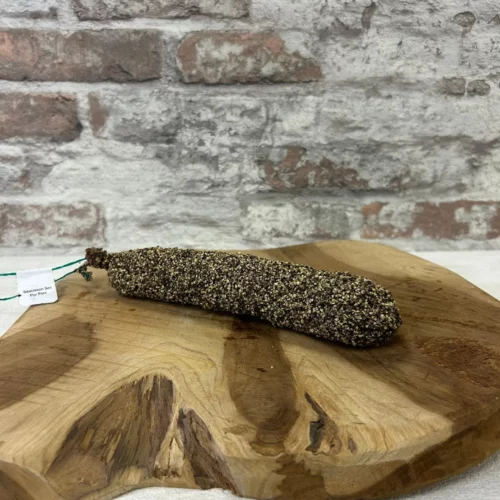 Saucisson au poivre entier, relevé et plein de caractère