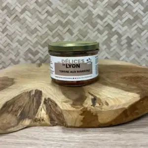 Terrine aux marrons artisanale réalisée à Brindas avec viande porcine régionale