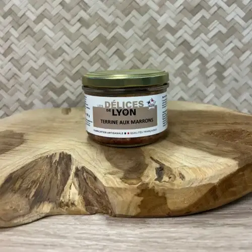Terrine aux marrons artisanale réalisée à Brindas avec viande porcine régionale